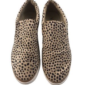 Vici Dream cheetah print slip on sneakers size 8